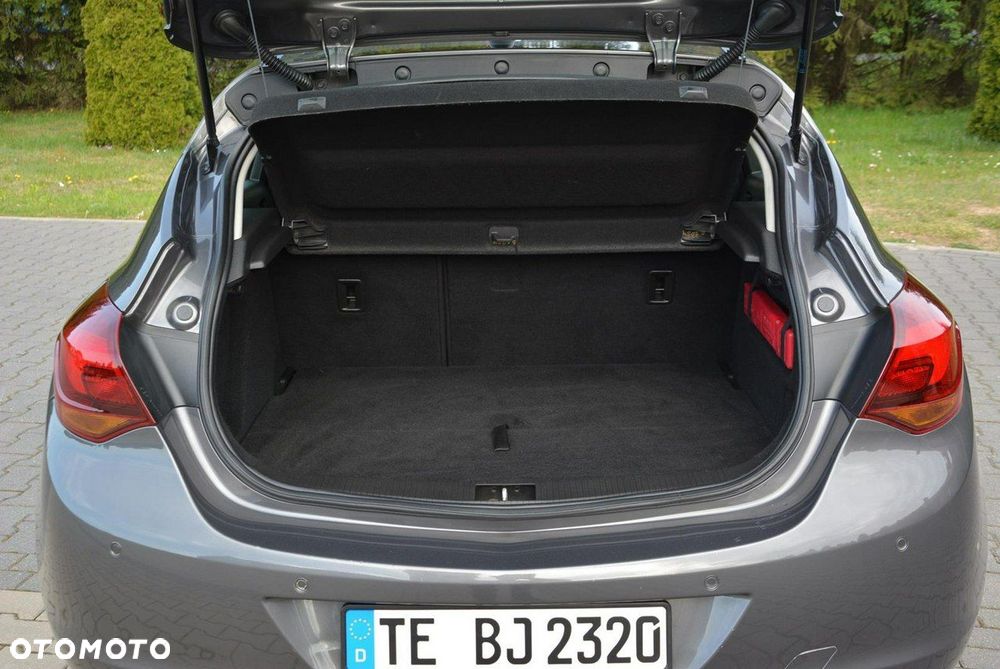 Opel Astra 1.4 Turbo Cosmo - 34