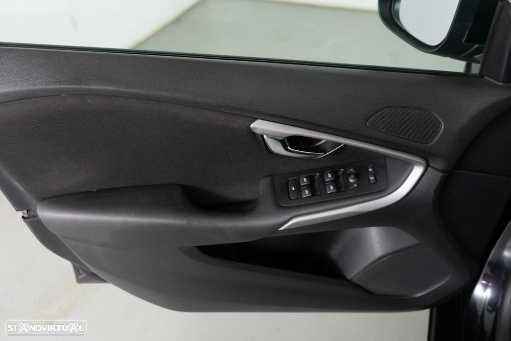 Volvo V40 1.6 D2 Eco Kinetic - 19