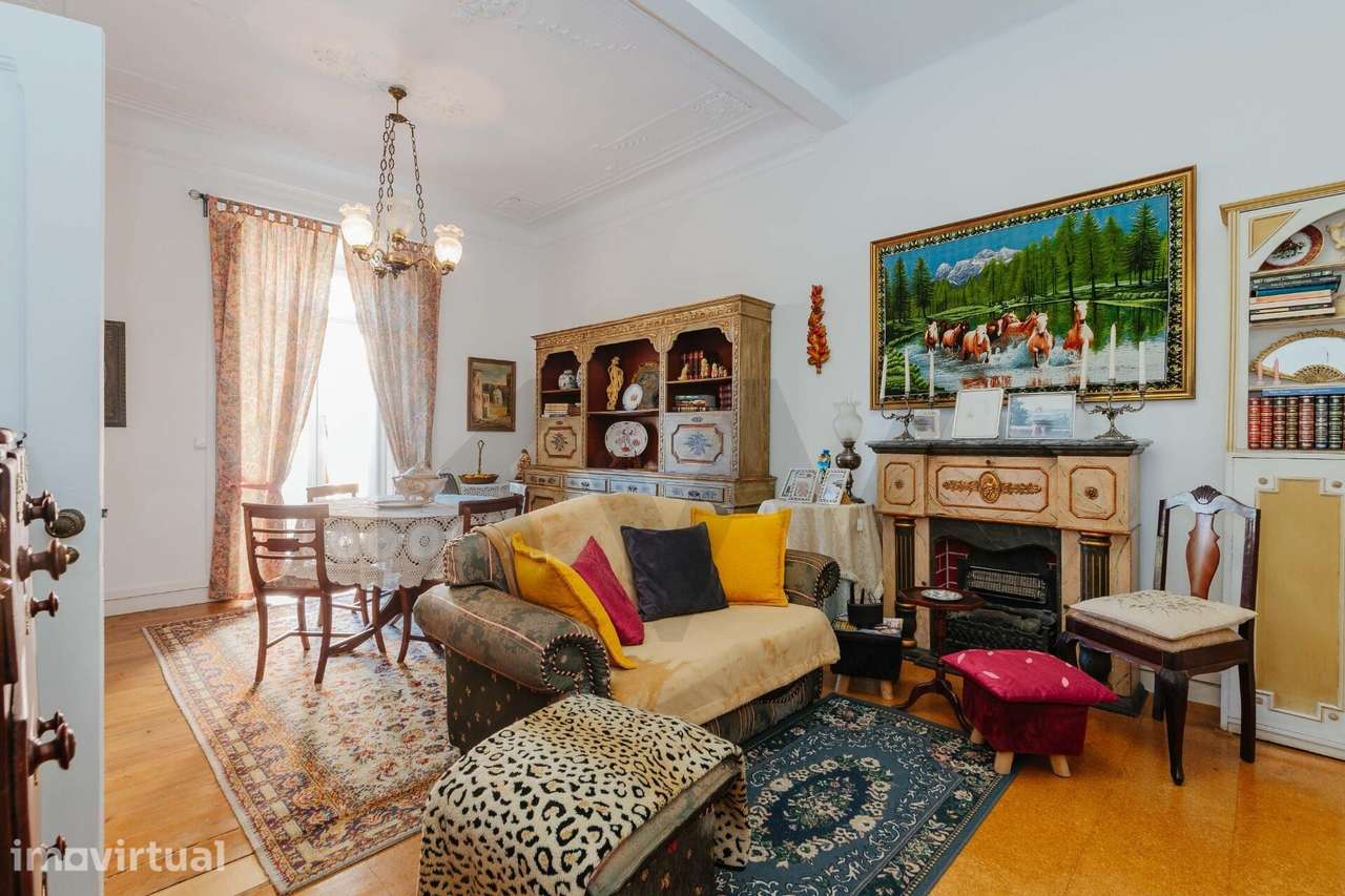 Apartamento T3 - Bairro das  Colonias - 100% RENOVADO PRÉDIO & FRAÇÕES - Grande imagem: 2/40