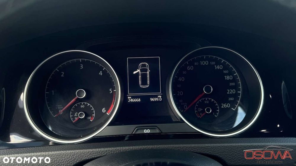 Volkswagen Golf Variant 2.0 TDI SCR DSG R-Line - 12