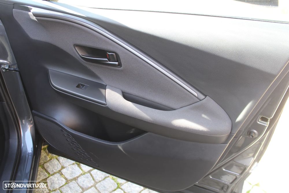 Toyota C-HR 2.0 Hybrid Exclusive+P.Luxury - 26