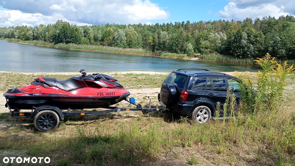 Toyota RAV4 2.0 D-4D 4x4 - 2