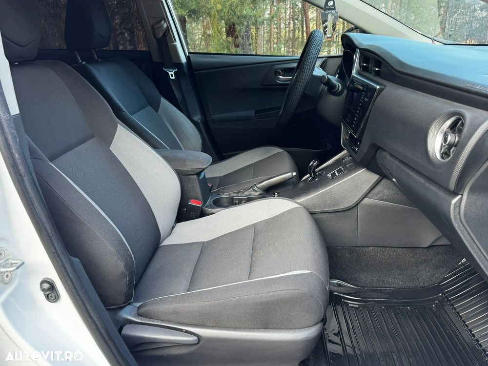 Toyota Auris 1.8 L VVT-i Hybrid Luna - 7