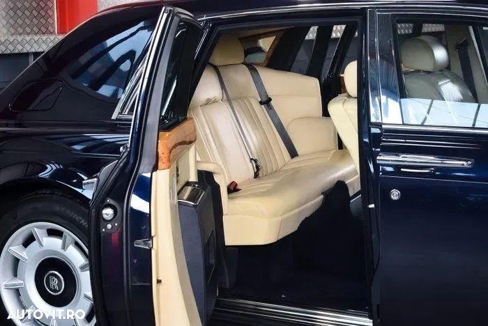 Rolls-Royce Phantom - 21