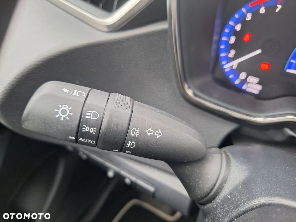 Toyota Corolla 1.8 Hybrid Comfort - 22