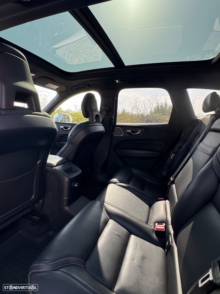 Volvo XC 60 2.0 T8 PHEV R-Design AWD - 14