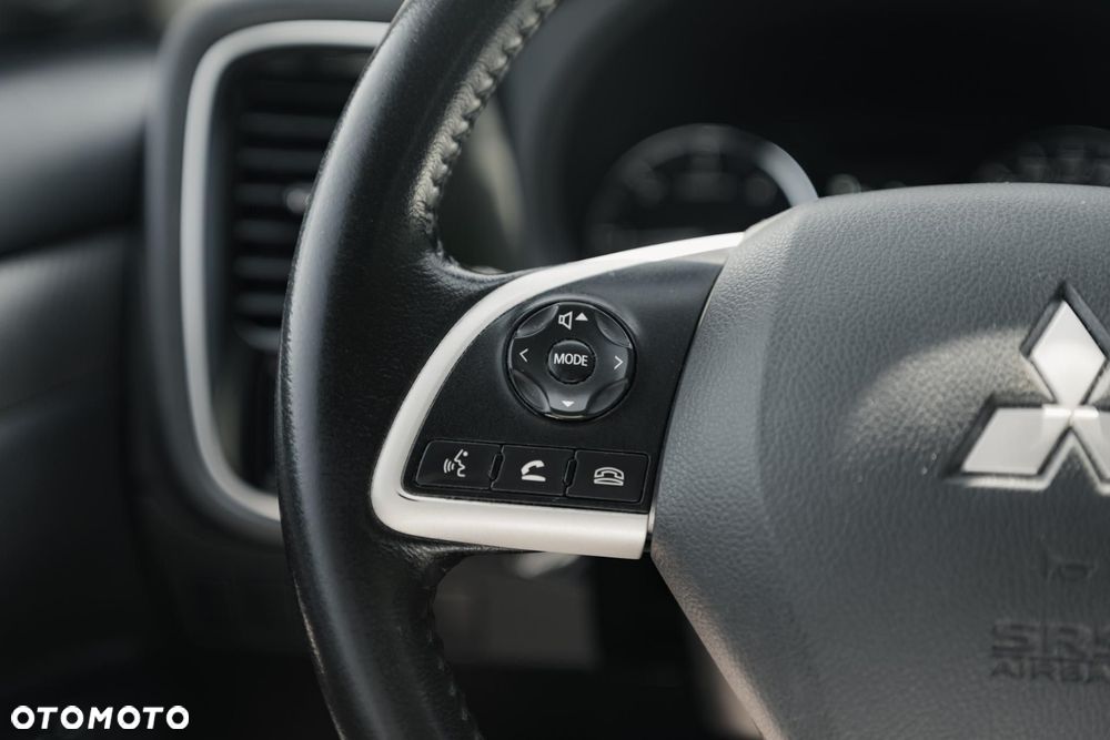 Mitsubishi Outlander 2.2 DID Intense - 26