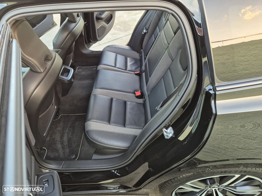 Volvo V60 2.0 B4 R-Design Geartronic - 47