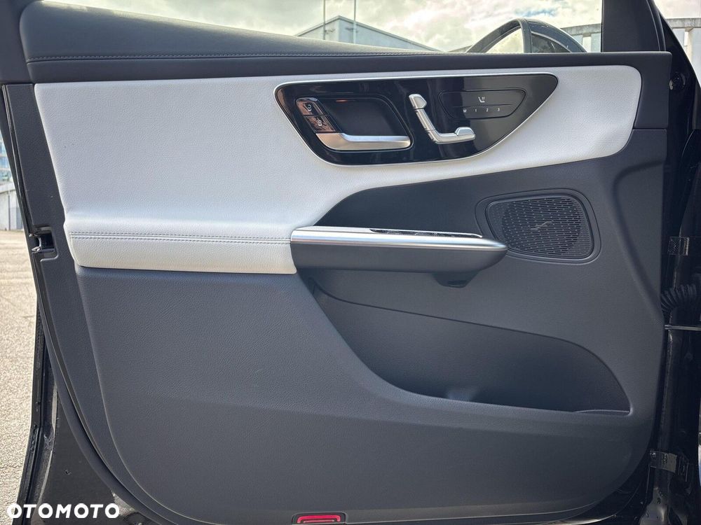 Mercedes-Benz GLC - 16