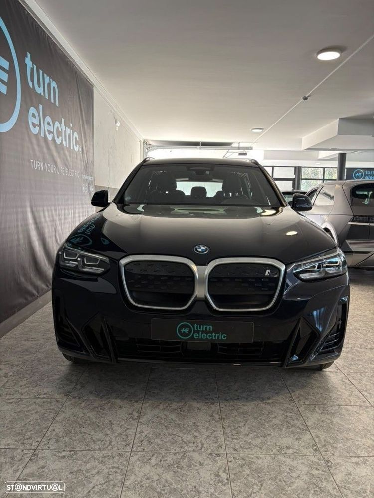 BMW iX3 M Sport Impressive - 4