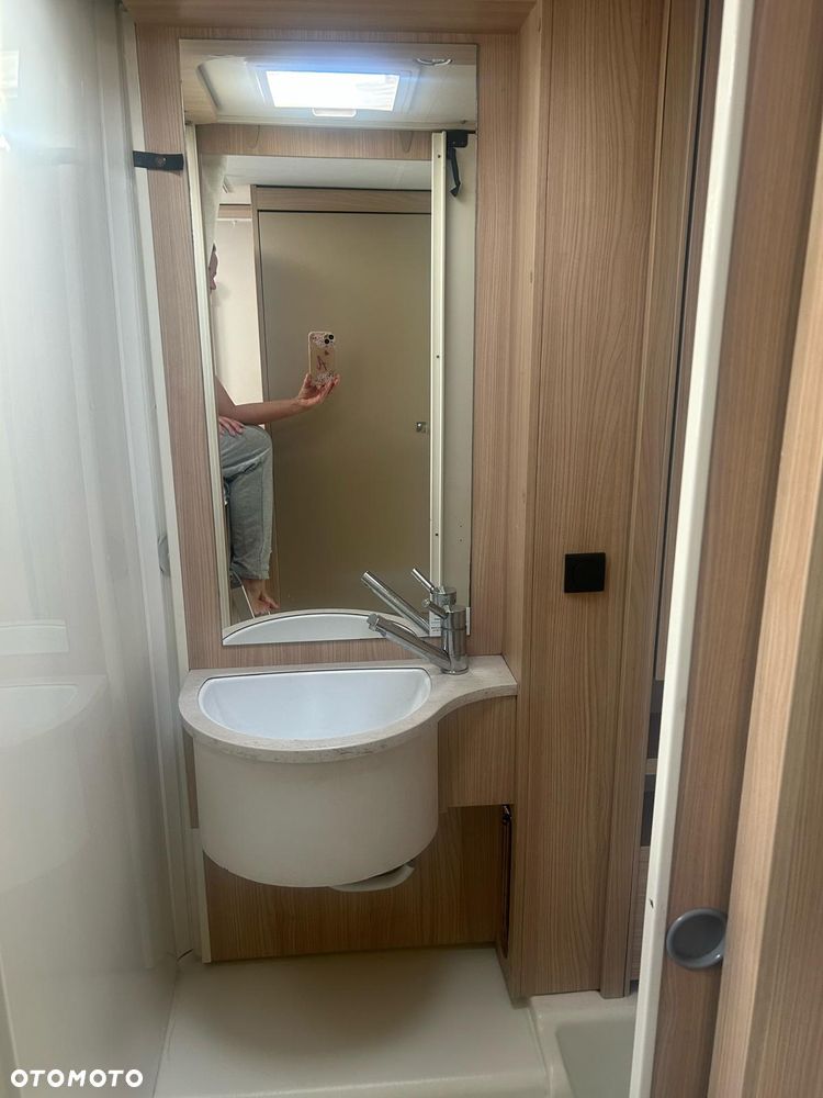 Burstner alkova - 15