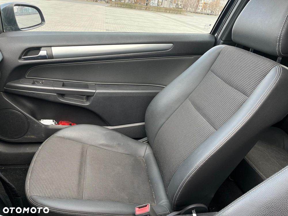 Opel Astra 1.9 CDTI Sport - 9
