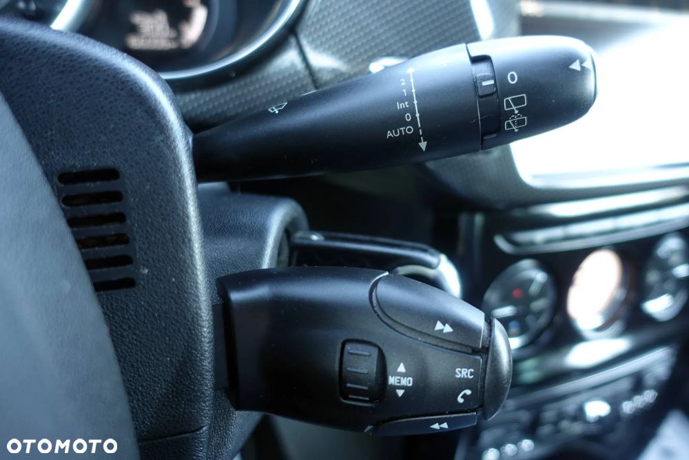 Citroën DS3 e-HDi 115 FAP SportChic - 24