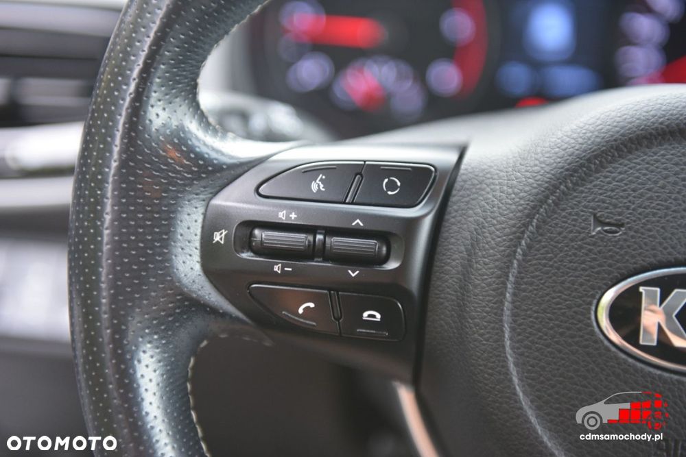 Kia Stonic - 34