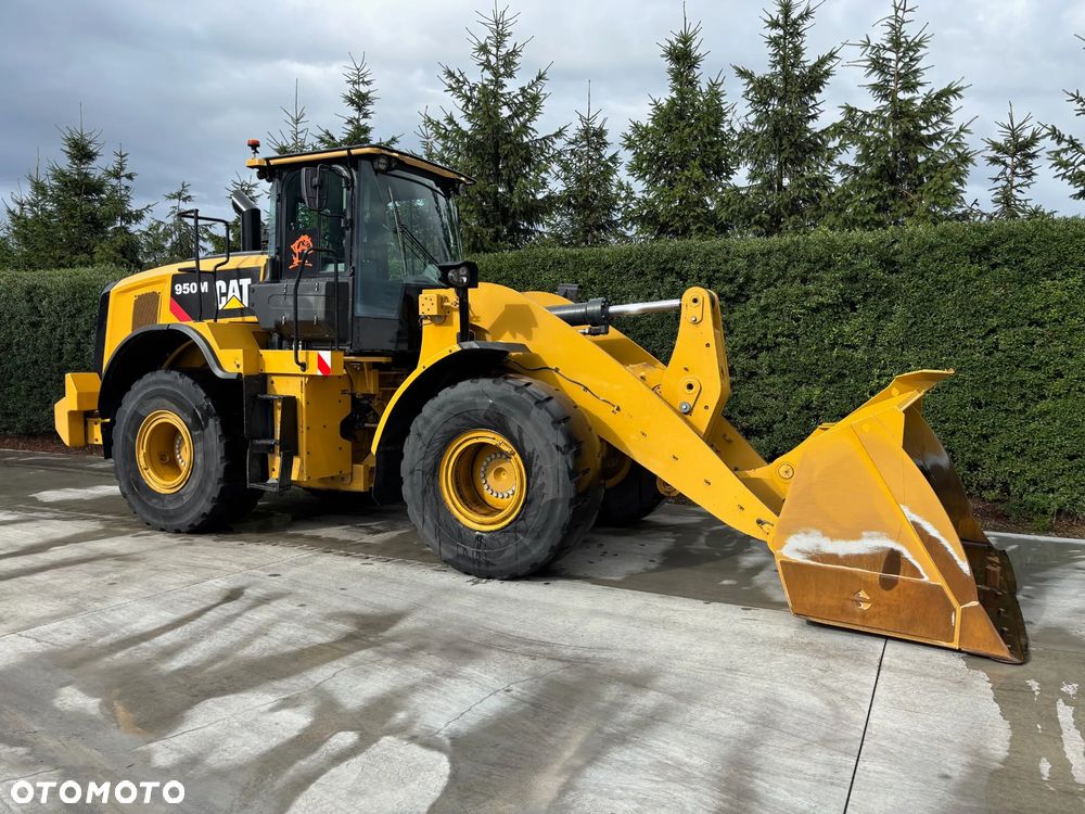 Caterpillar 950M - 2