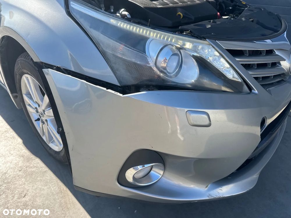 Toyota Avensis 2.0 Premium MS - 10