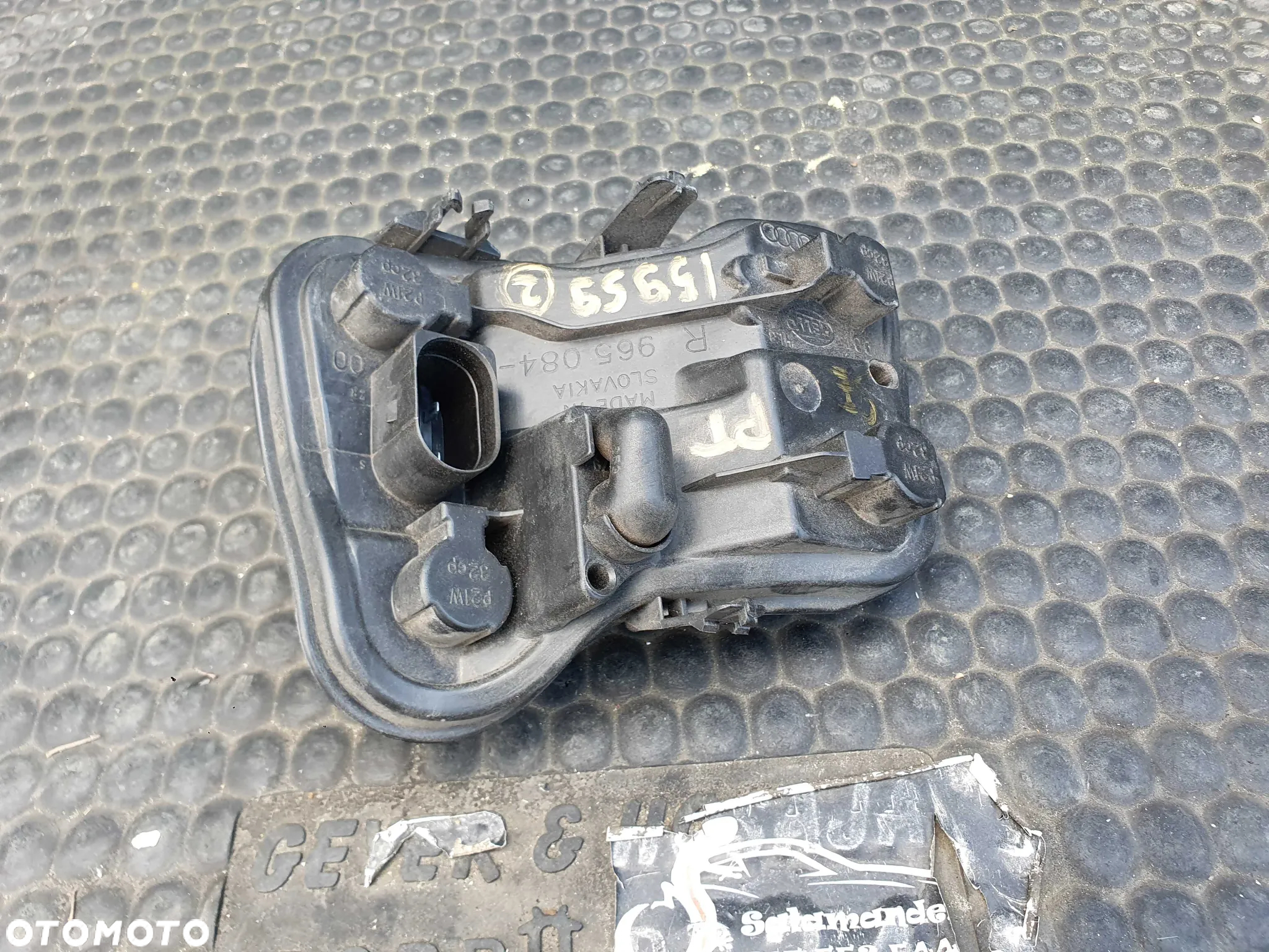 Wklad Lampa Lampy Oprawa Zarowki Mocowanie Tyl Prawy Tylne AUDI A4 B7 Sedan - 7