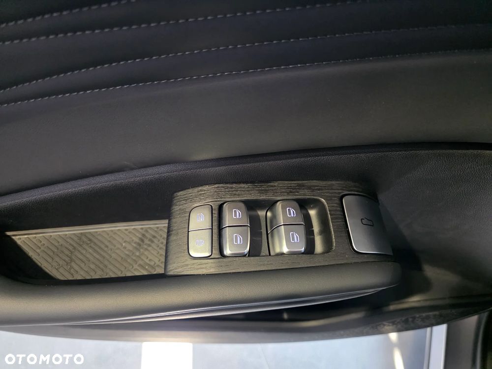 Omoda 7 1.5 T-GDi Super Hybrid Luxury - 12