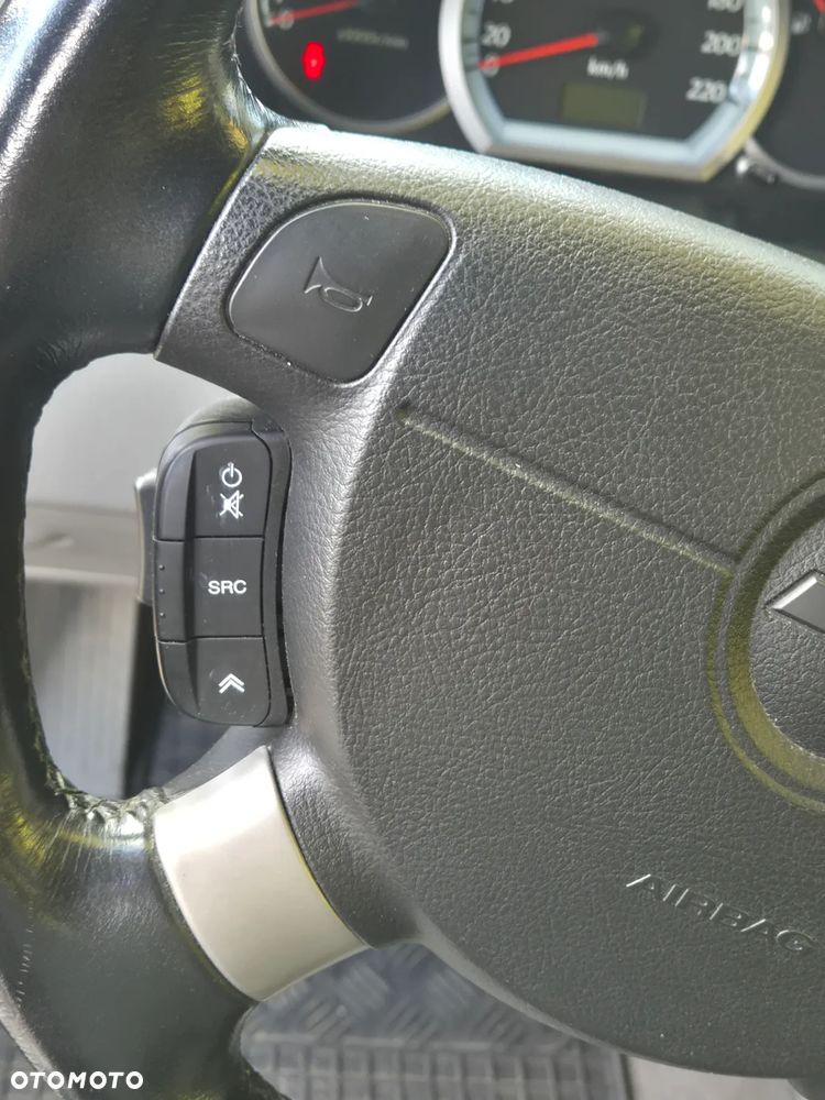 Chevrolet Nubira - 34