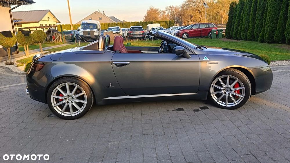 Alfa Romeo Spider - 7