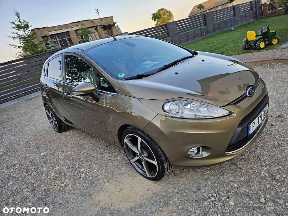 Ford Fiesta 1.6 Ti-VCT Titanium - 25