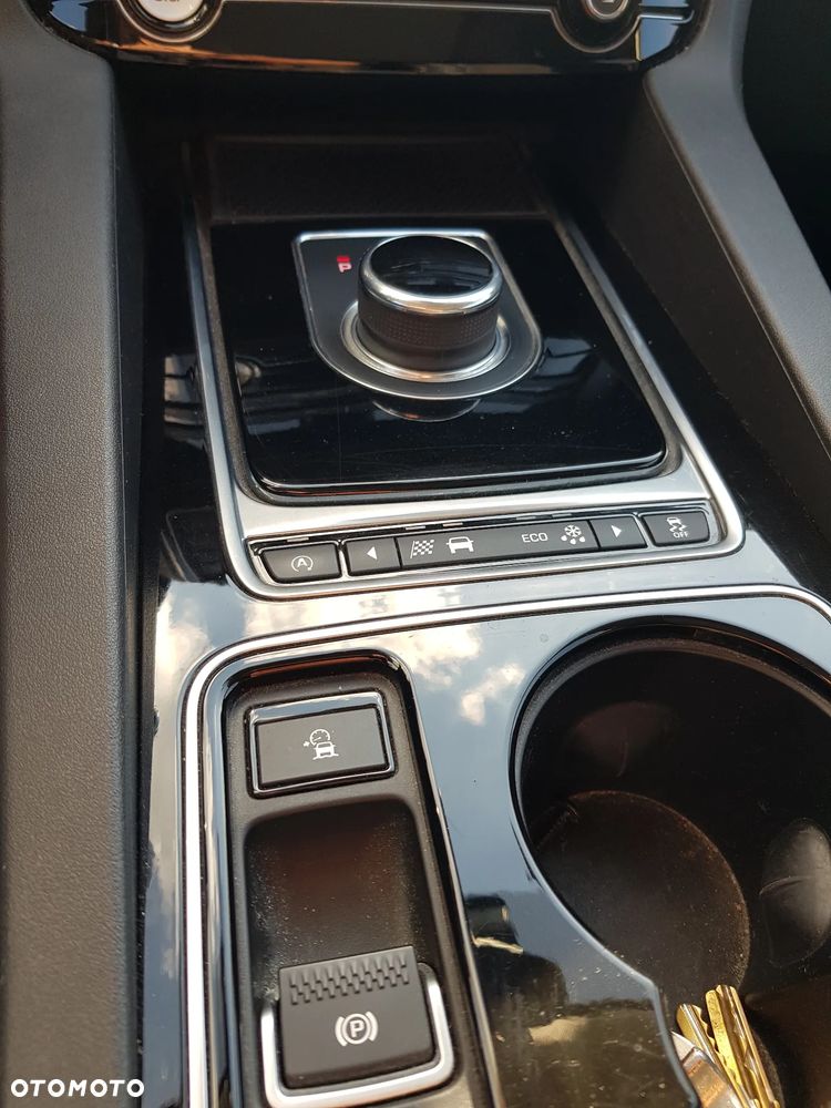 Jaguar F-Pace 3.0 TDV6 AWD R-Sport - 15