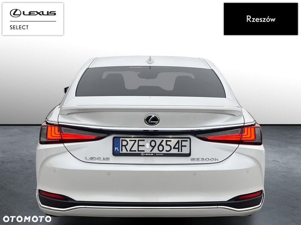 Lexus ES 300h Prestige - 4