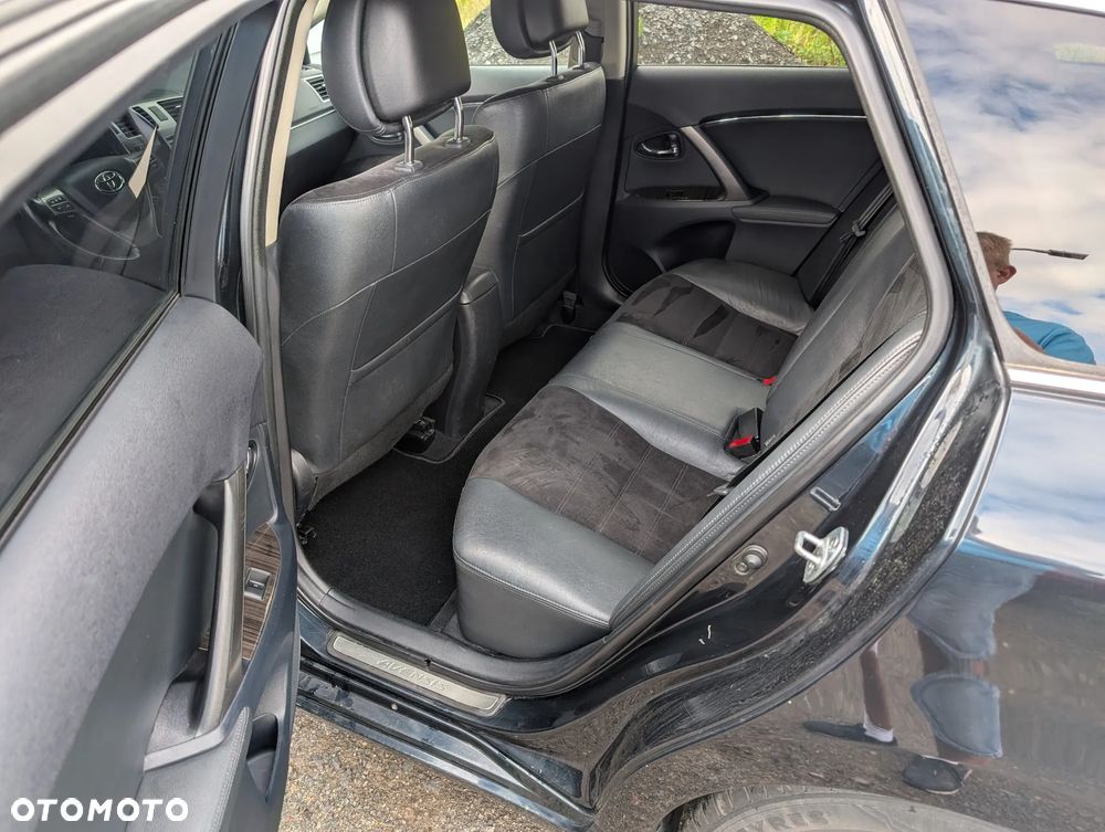 Toyota Avensis 1.8 Sol plus NAVI - 5