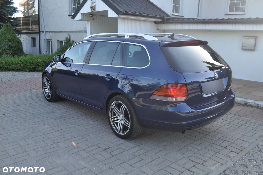 Volkswagen Golf 1.6 TDI Highline - 6