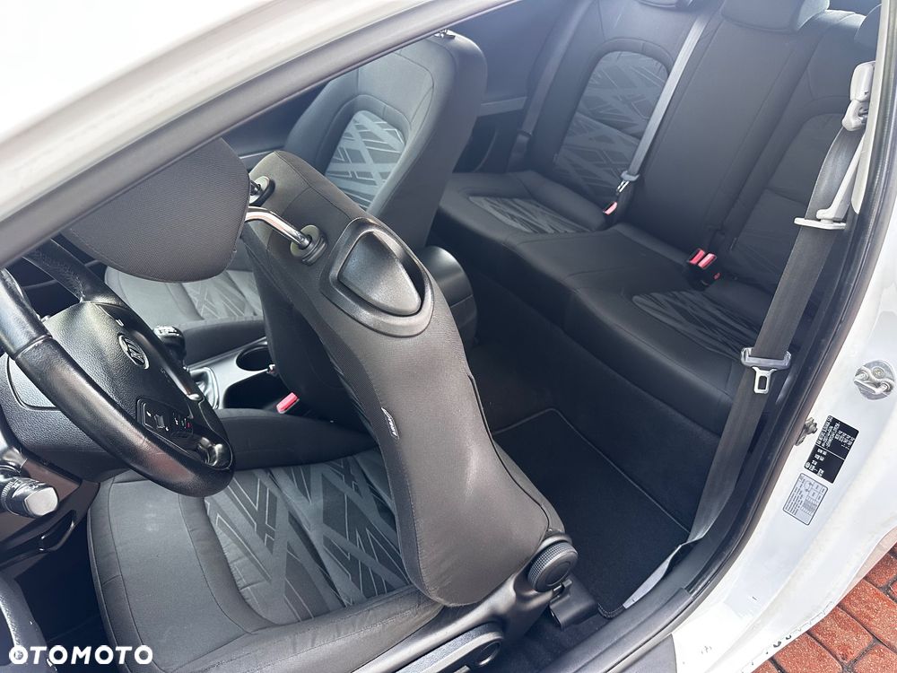 Kia ProCeed 1.6 GDI Edition 7 - 25