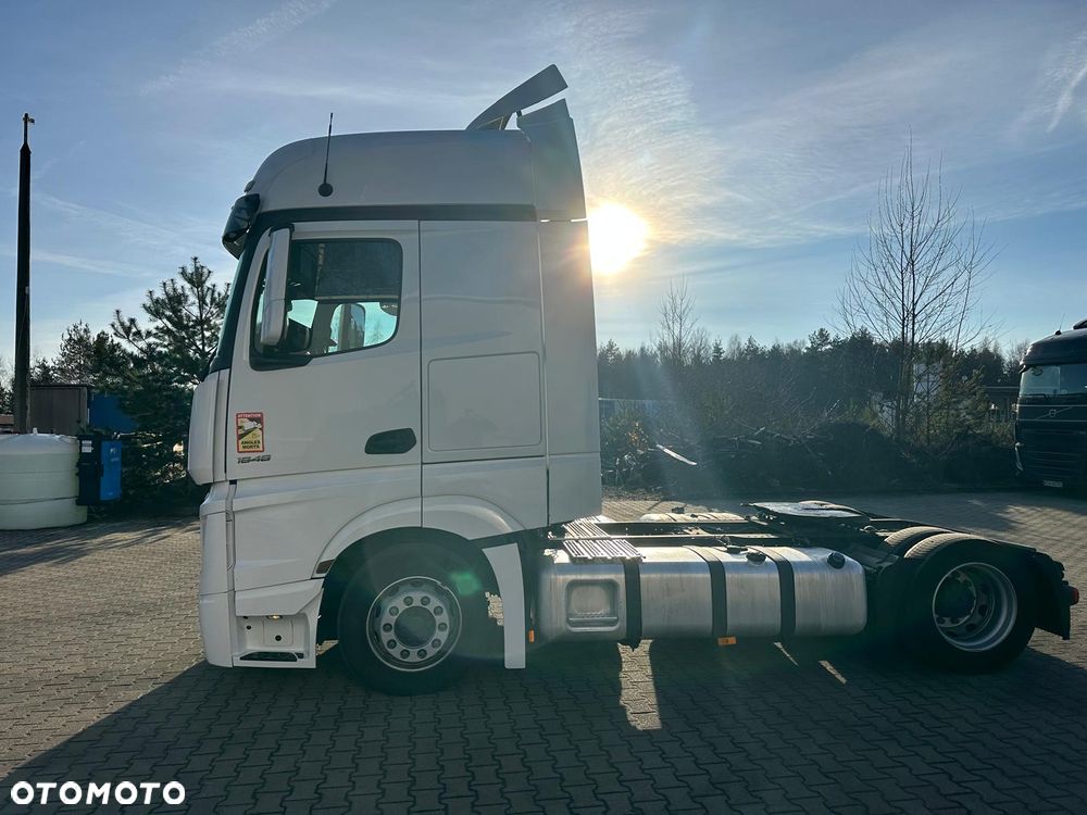 Mercedes-Benz 1848 MP5 - 4