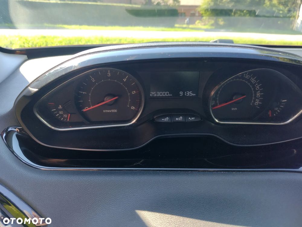 Peugeot 208 1.4 HDi Active - 15