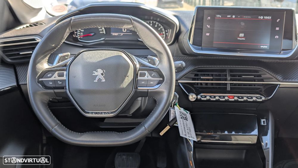 Peugeot 208 1.2 PureTech Allure EAT8 - 8