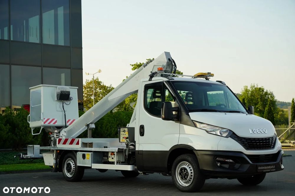 Iveco DAILY 35-140 / ZWYŻKA / PODNOŚNIK KOSZOWY MULTITEL  160 ALU   / 4 PODPORY / MANUAL / 2017 R - 9