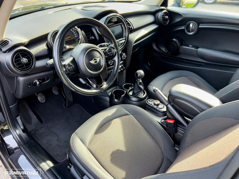 MINI 3 Portas Cooper D - 9