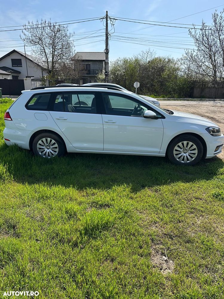 Volkswagen Golf 1.6 TDI Comfortline - 7