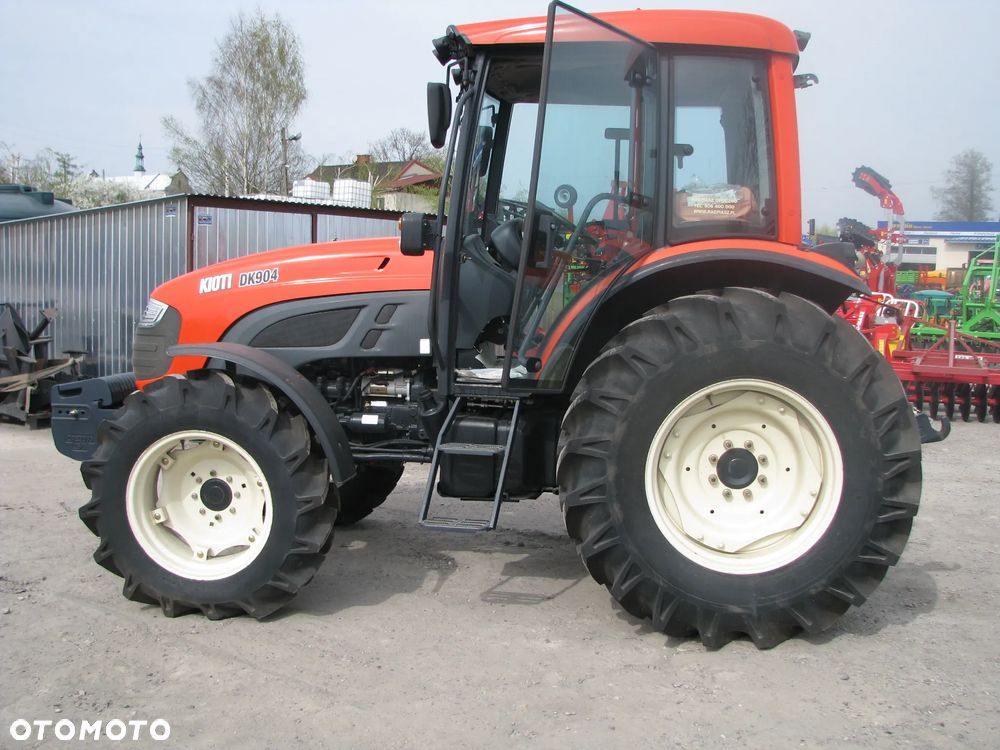 Lamborghini Ciągnik rolniczy Zetor Forterra XSX110 hydrauliczny rewers, Ciągnik rolniczy LAMPO 70DT, Ciągnik rolniczy Kioti DK904 - 17