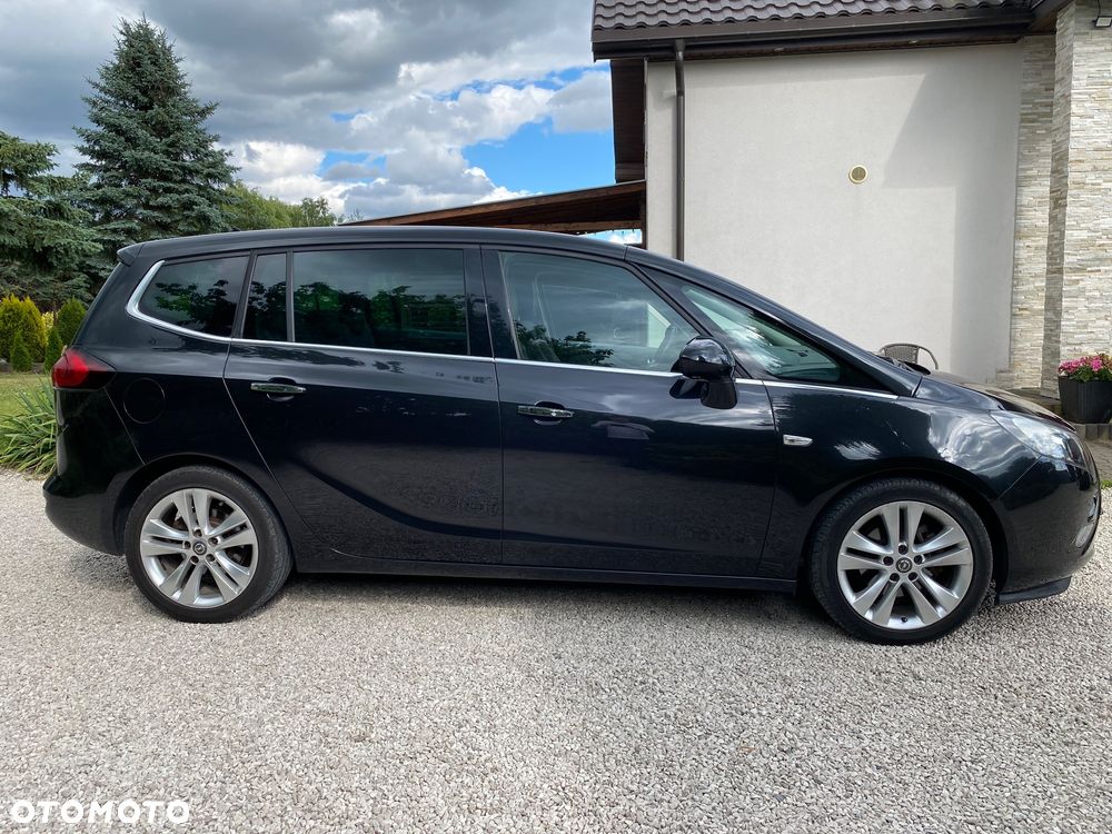 Opel Zafira 1.4 T Cosmo EcoFLEX S&S - 4