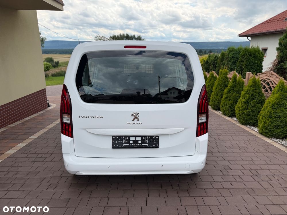 Peugeot Partner  21r 130 HK Niski przebieg 1wł ASO 5 dzwi Euro6.2/ford/opel/citroen - 8