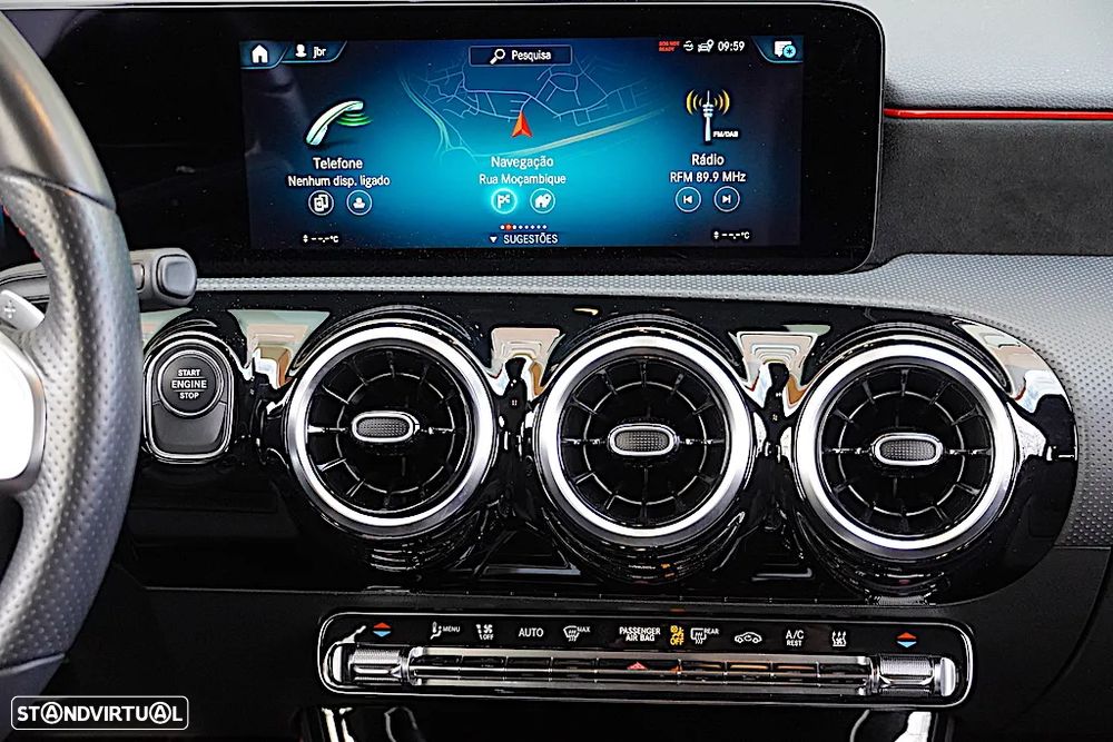 Mercedes-Benz A 250 Limousine e AMG Line - 27