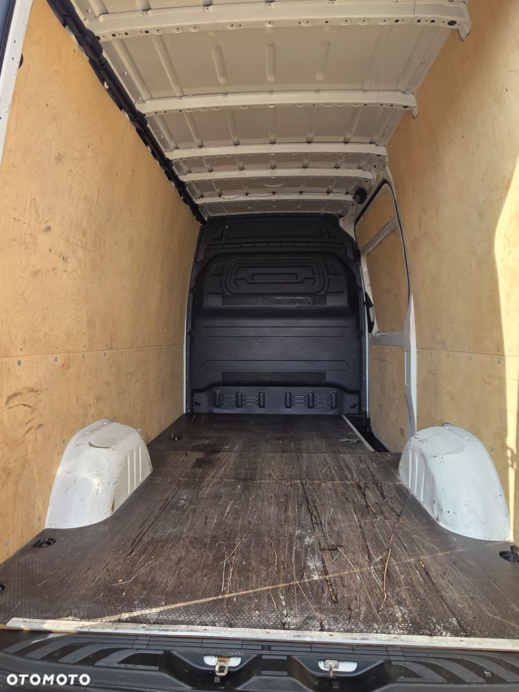Mercedes-Benz Sprinter - 7
