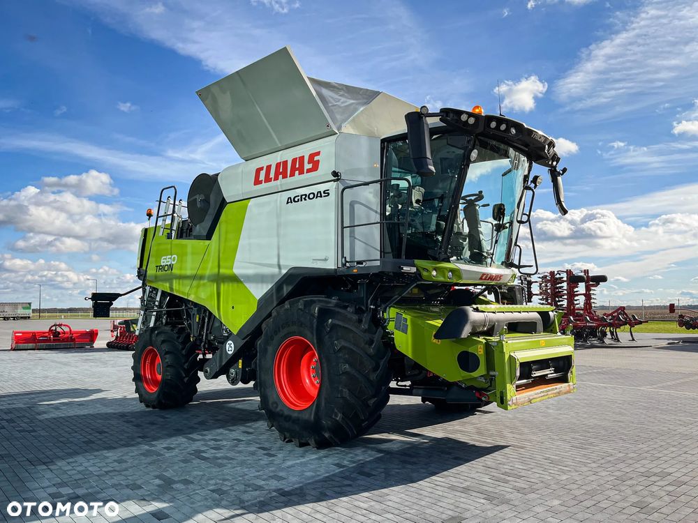 Claas TRION 650 - 6