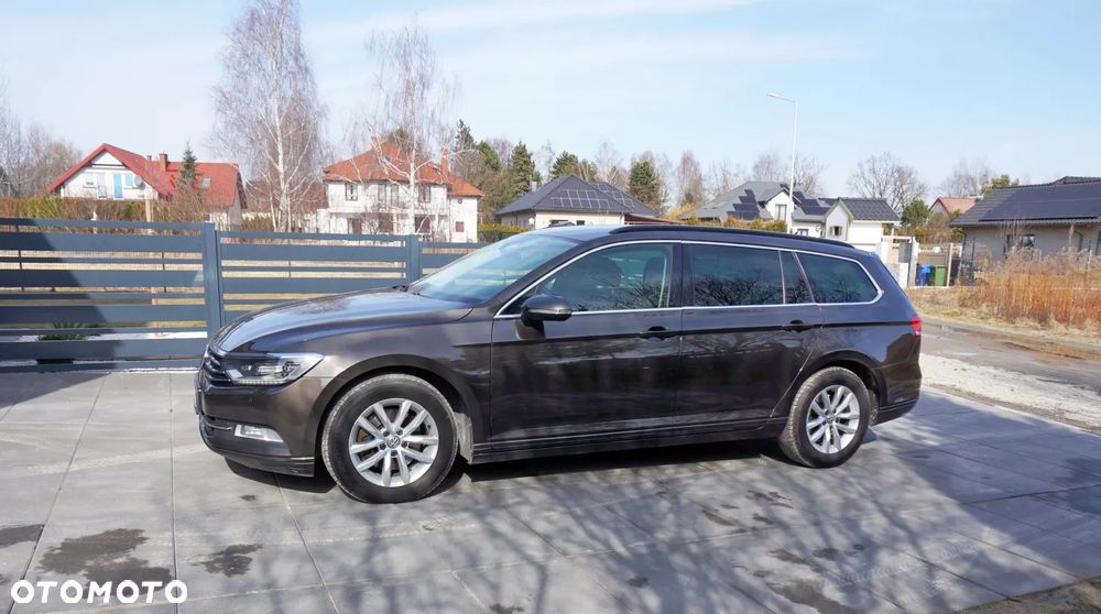 Volkswagen Passat 2.0 TDI (BlueMotion Technology) DSG Comfortline - 4