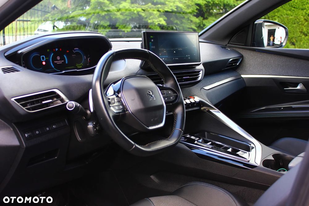 Peugeot 3008 225 e-EAT8 Allure - 26