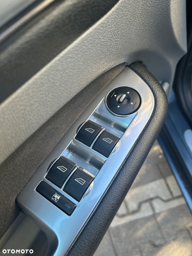 Ford Focus Trend - 18