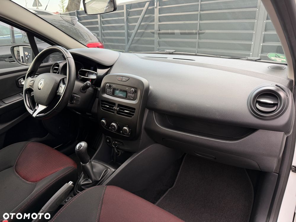 Renault Clio 1.2 16V Limited Plus - 20