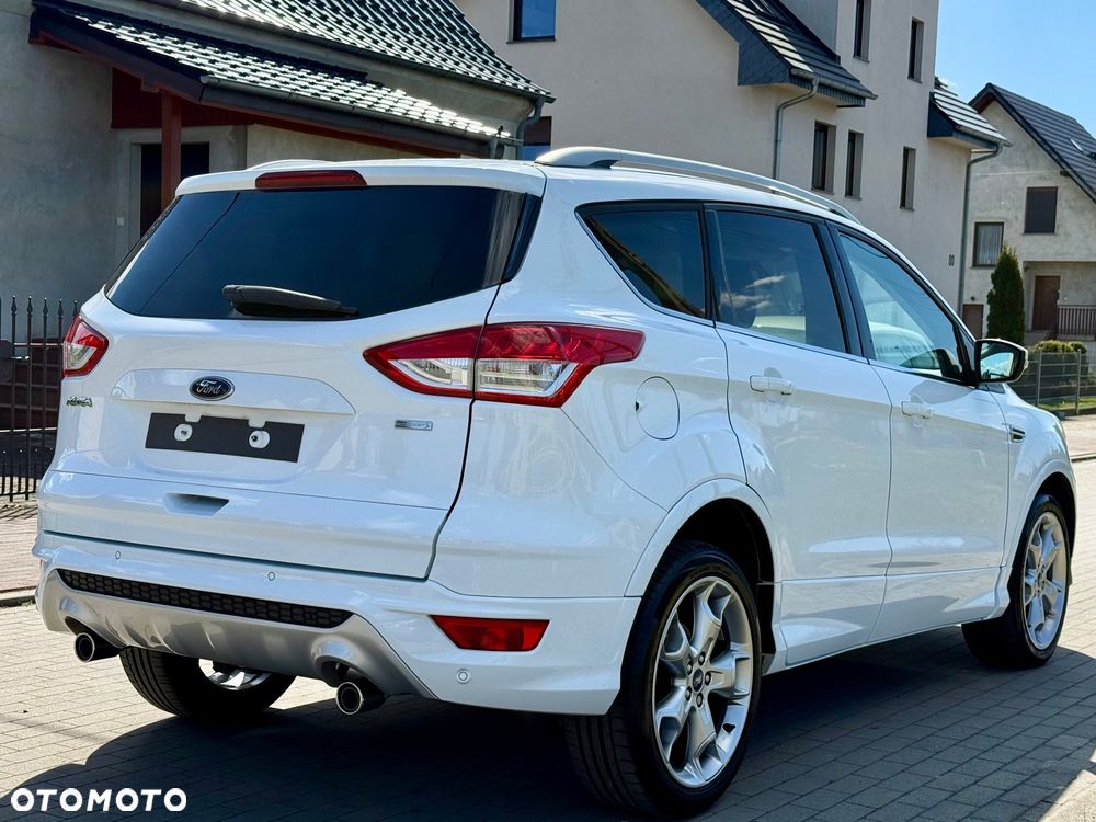 Ford Kuga 1.6 EcoBoost 2x4 Titanium - 10