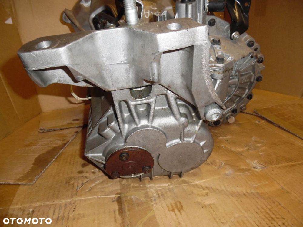 TRANSIT MK7 2.2 06- SKRZYNIA BIEGÓW Z DEMONTAŻU 5 biegów PRZEBIEG 40 tyś km - 4