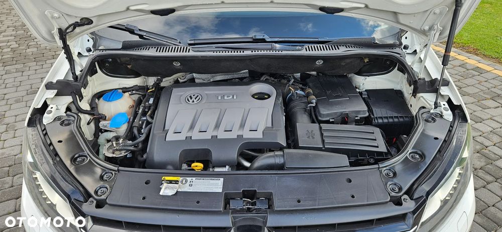 Volkswagen Touran 2.0 TDI DPF Highline DSG - 15