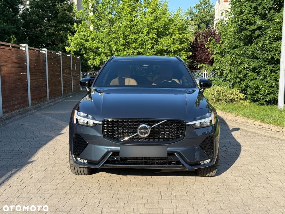 Volvo XC 60 B6 B AWD Ultimate Dark - 2